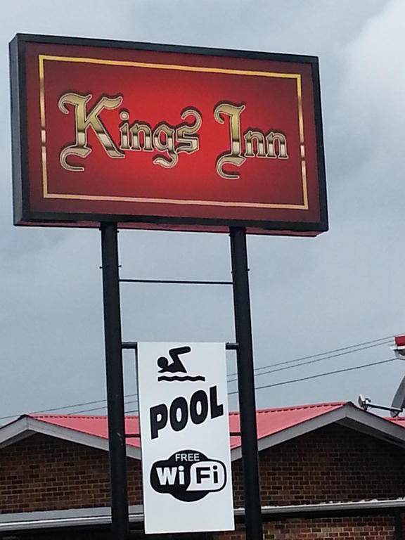 Kings Inn Albertville Exterior photo