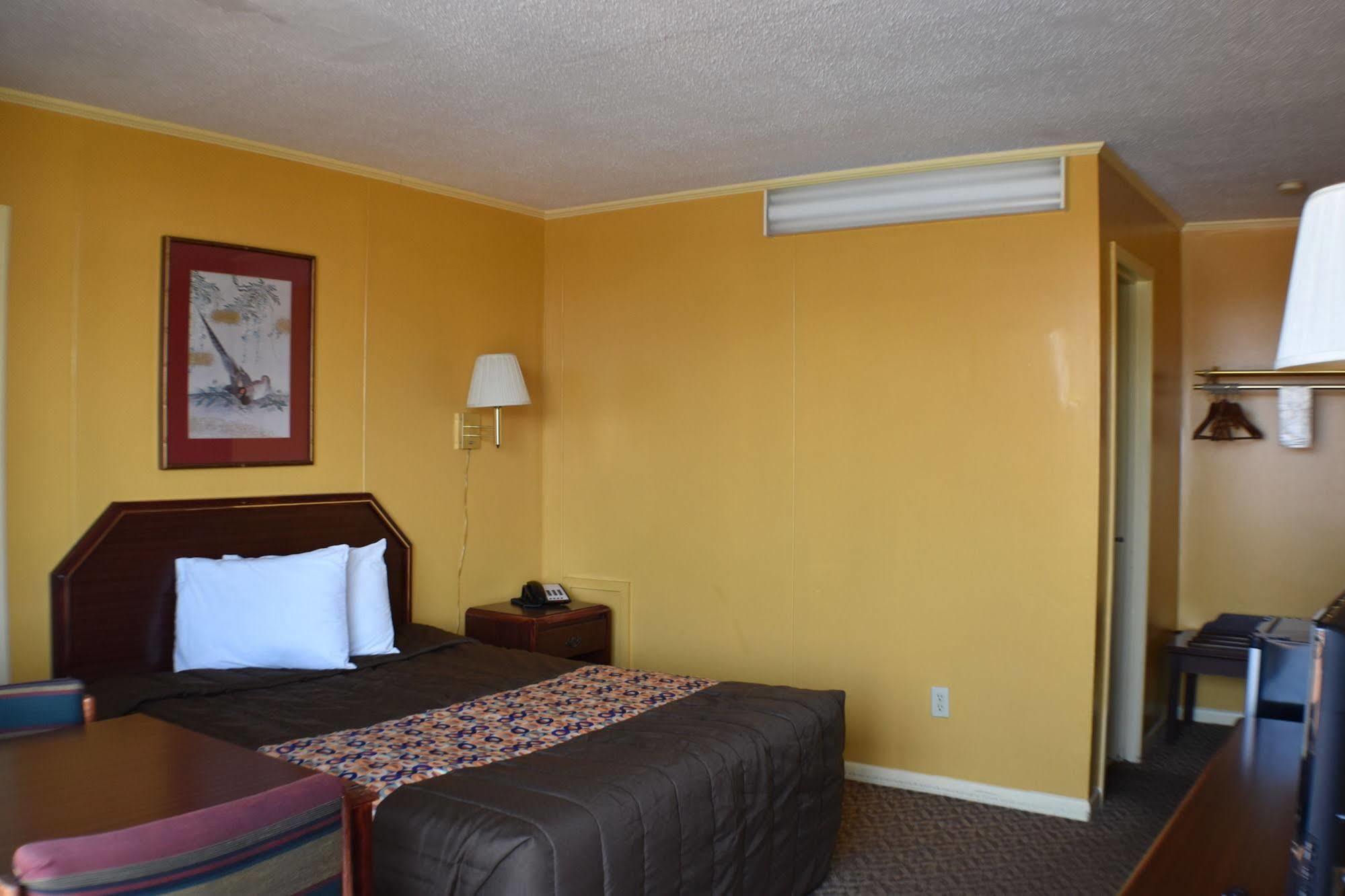 Kings Inn Albertville Exterior photo